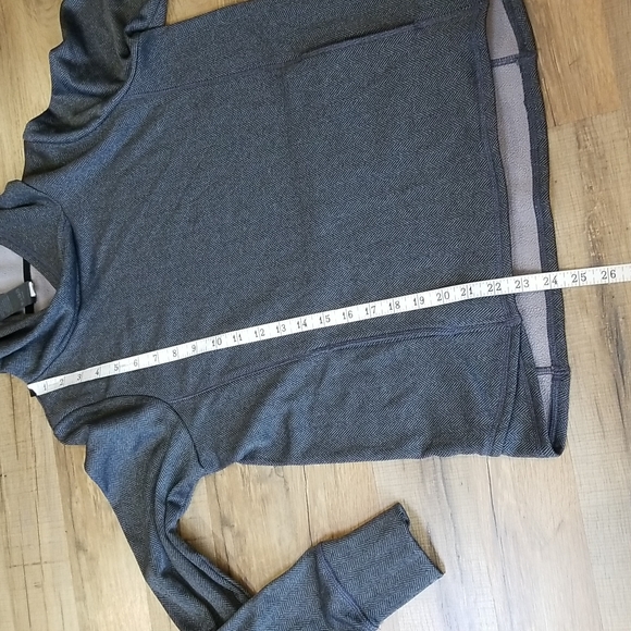 CHAMPION Black White Pullover Hoodie Sweatshirt with Kangaroo Pocket - Picture 8 of 11